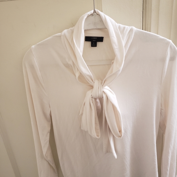 J. Crew Drapey Tie-Neck Top in Ivory S - Picture 2 of 5